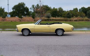 Chevrolet-Malibu-1972-Yellow-Black-158454-1