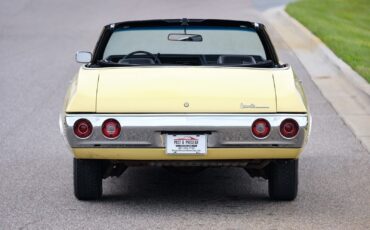 Chevrolet-Malibu-1972-Yellow-Black-158454-4