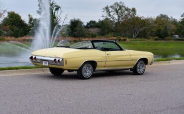 Chevrolet-Malibu-1972-Yellow-Black-158454-5