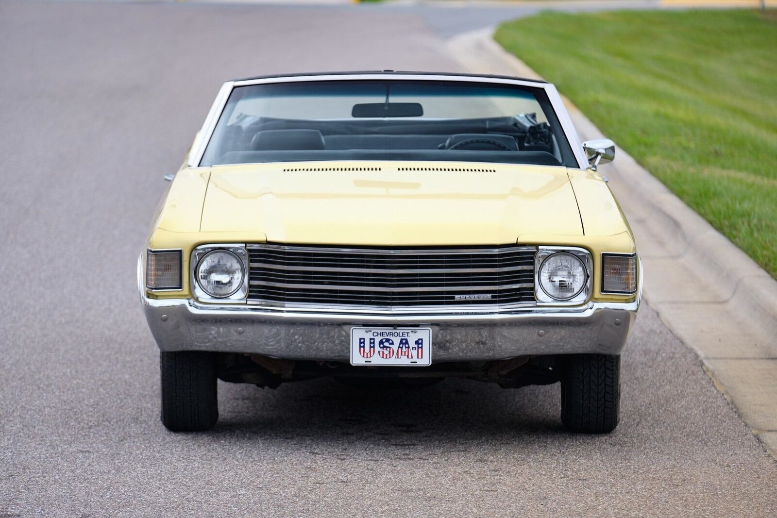 Chevrolet-Malibu-1972-Yellow-Black-158454-9