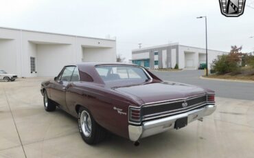 Chevrolet-Malibu-Coupe-1967-Maroon-Black-109368-8