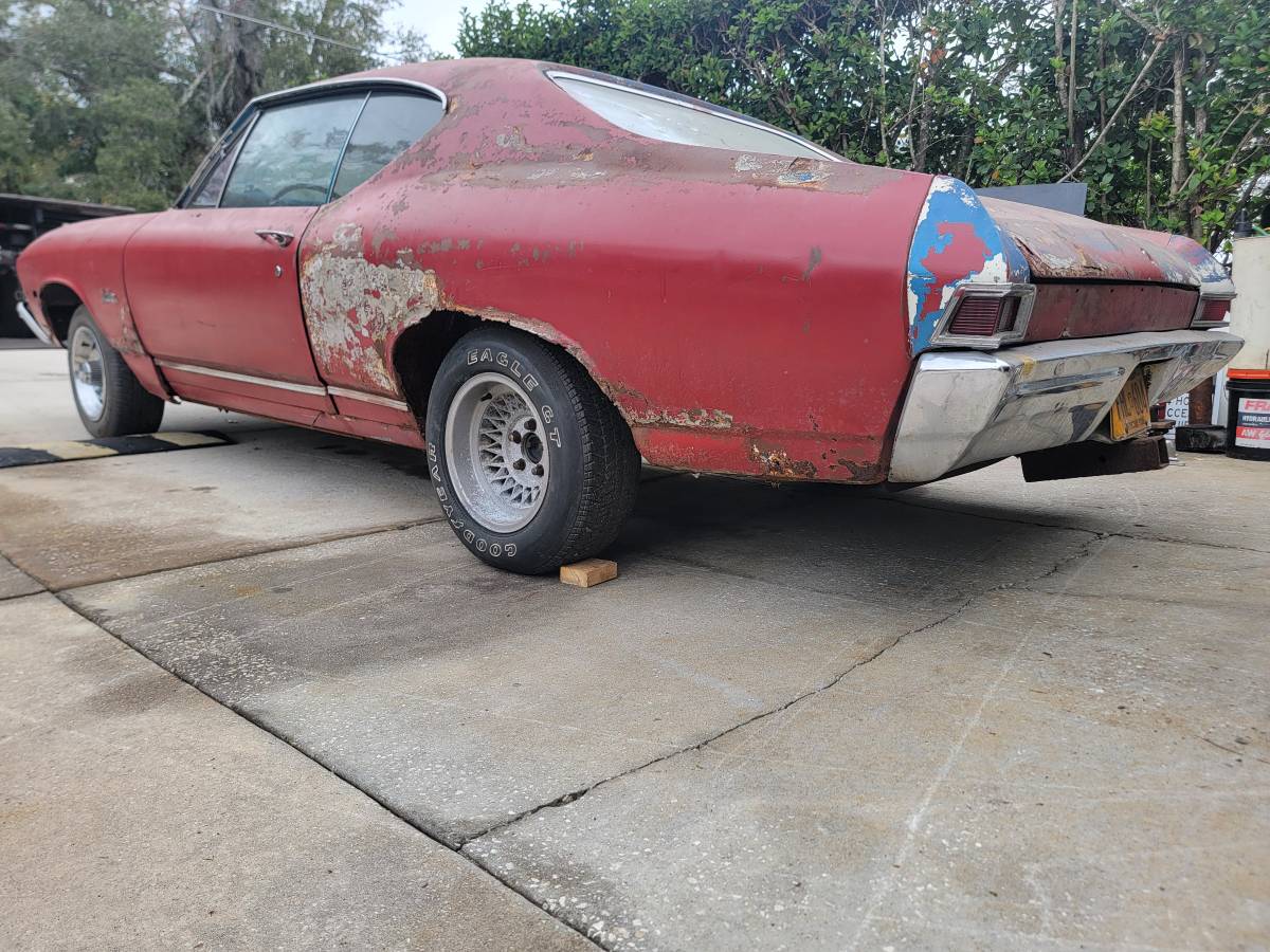 Chevrolet-Malibu-classic-1968-red-198-2