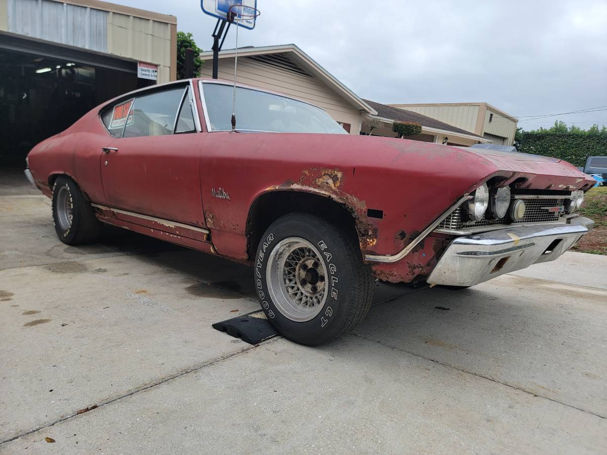 Chevrolet-Malibu-classic-1968-red-198