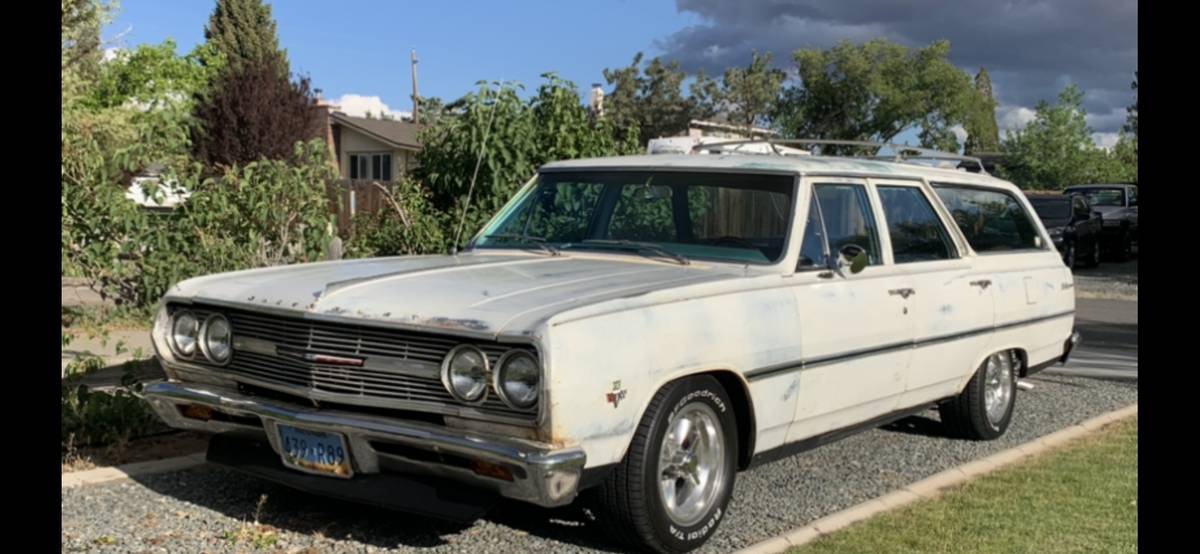 Chevrolet-Malibu-wagon-1965-white-12875-3