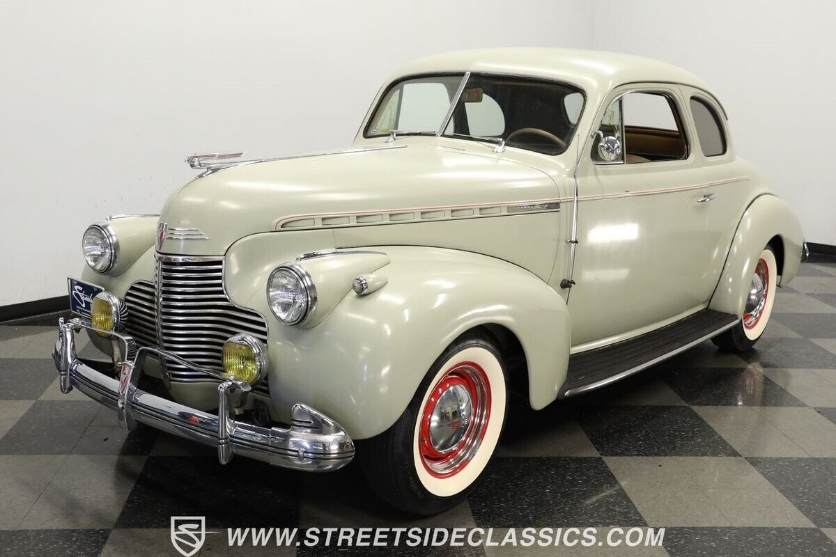 Chevrolet-Master-Coupe-1940-Gray-Tan-160268-5