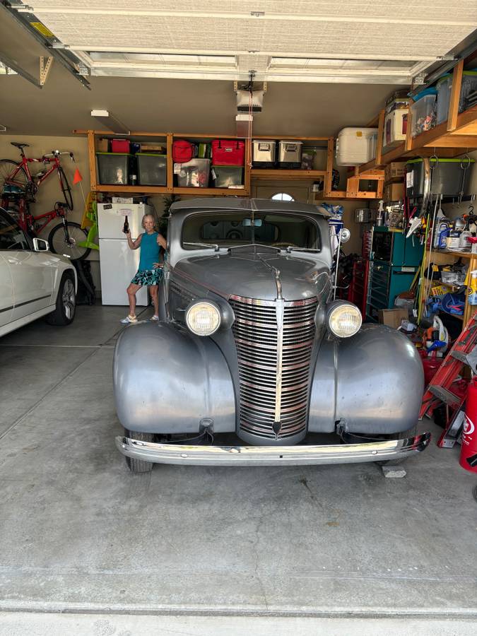 Chevrolet-Masterdeluxe-1938-grey-91732-3