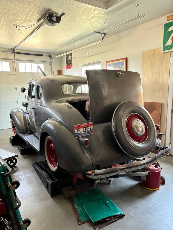 Chevrolet-Masterdeluxe-1938-grey-91732-5