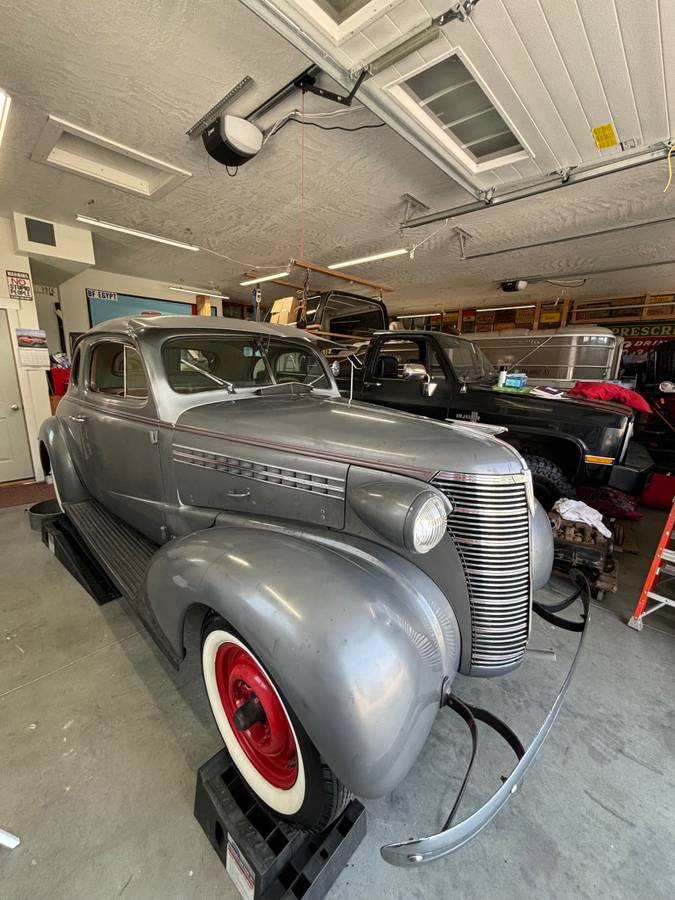 Chevrolet-Masterdeluxe-1938-grey-91732-6