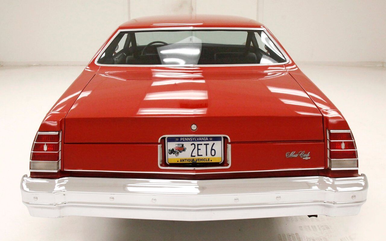 Chevrolet-Monte-Carlo-1977-Red-Black-93422-3