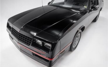 Chevrolet-Monte-Carlo-1987-Black-Gray-8436-10