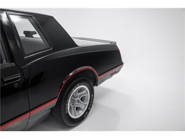 Chevrolet-Monte-Carlo-1987-Black-Gray-8436-19