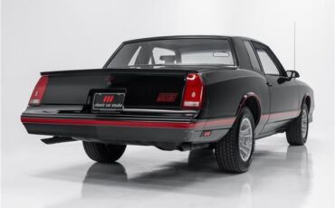 Chevrolet-Monte-Carlo-1987-Black-Gray-8436-34