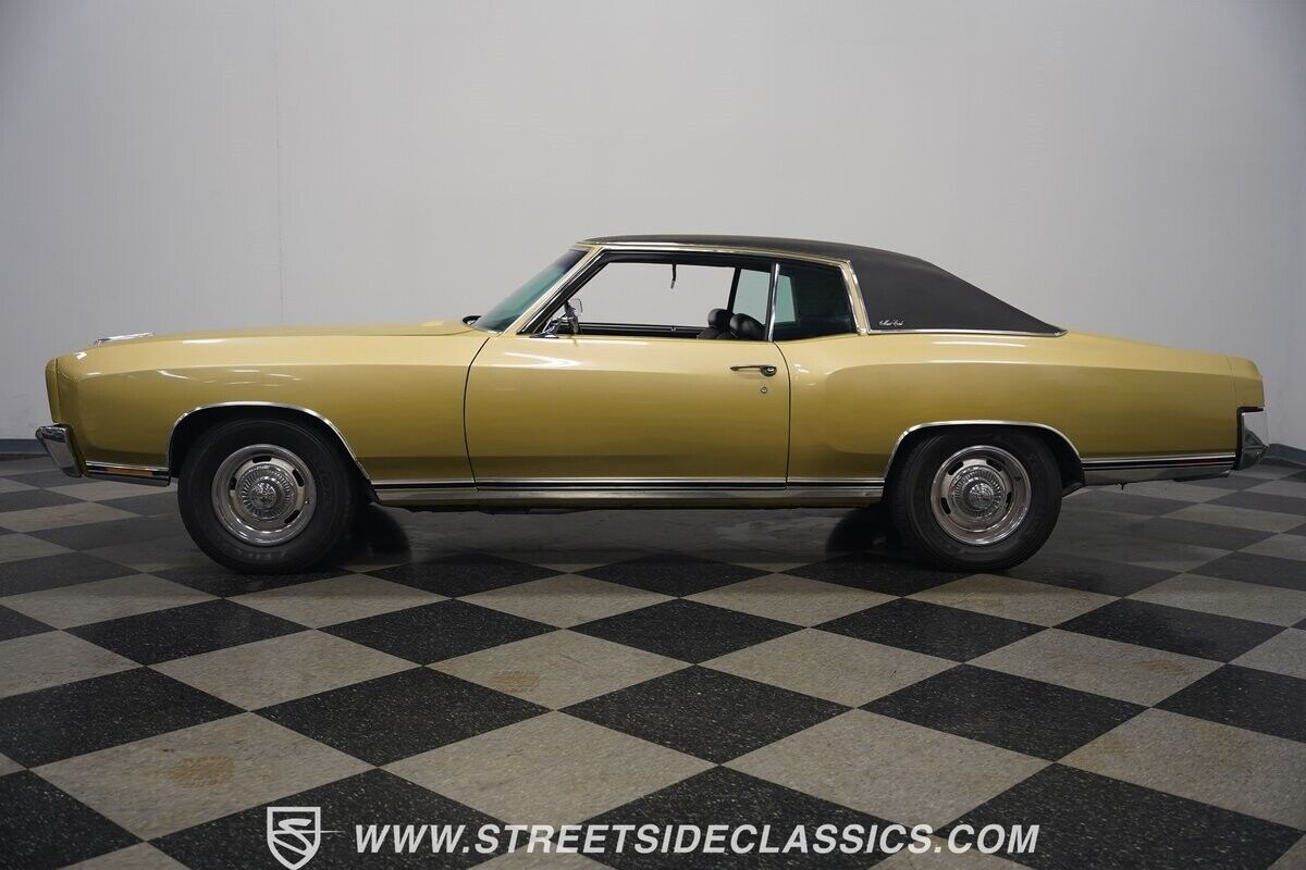 Chevrolet-Monte-Carlo-Coupe-1970-Gold-Black-480-2