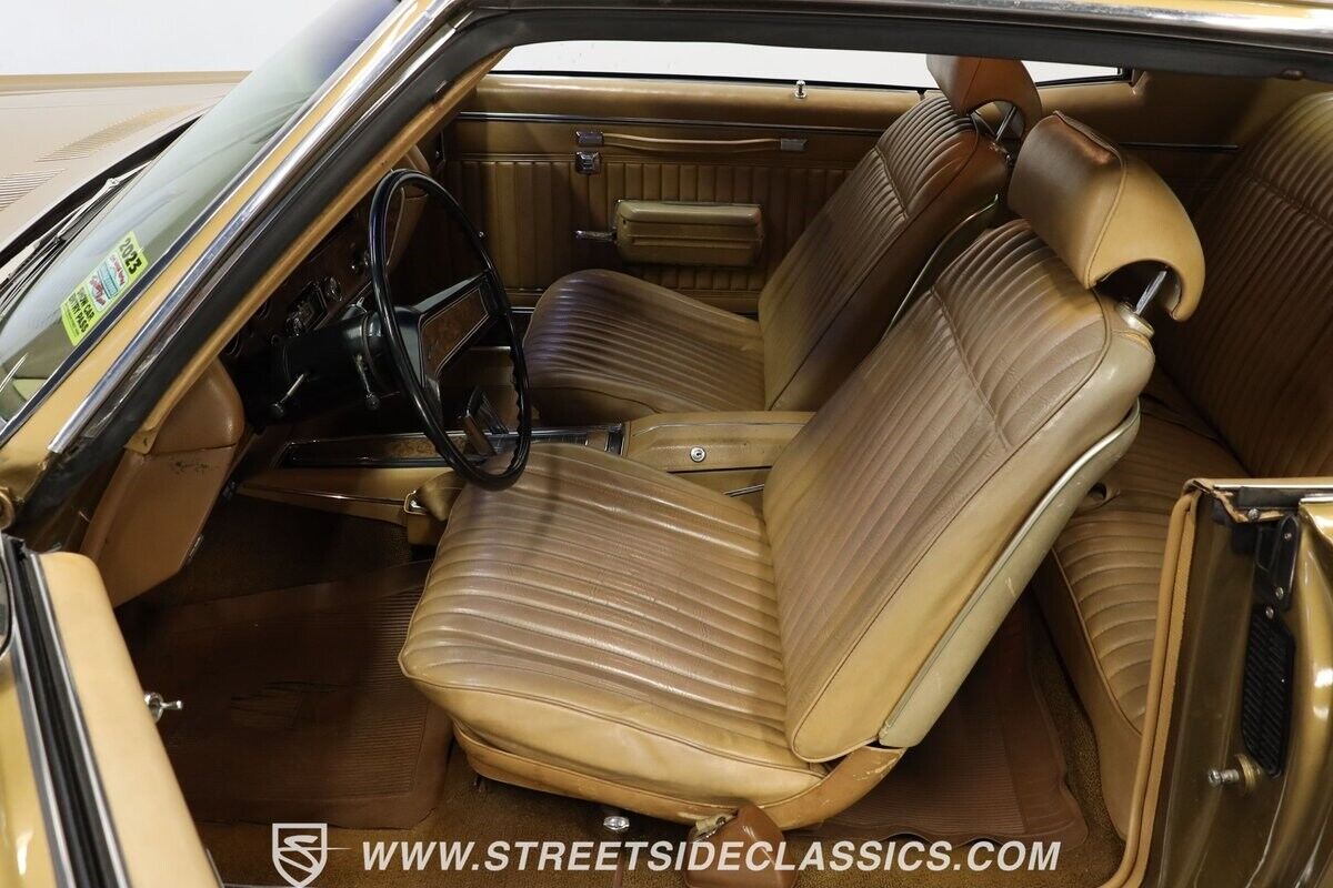 Chevrolet-Monte-Carlo-Coupe-1970-Gold-Saddle-55804-35