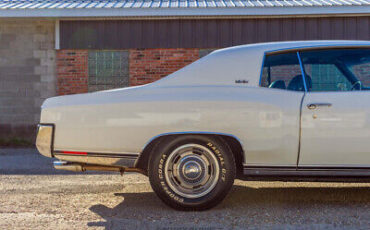 Chevrolet-Monte-Carlo-Coupe-1970-White-Black-140531-9