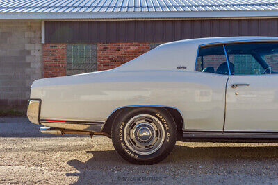 Chevrolet-Monte-Carlo-Coupe-1970-White-Black-140531-9