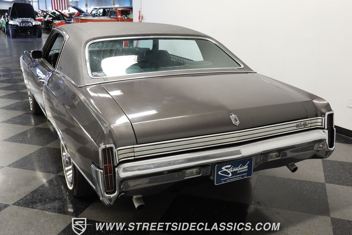 Chevrolet-Monte-Carlo-Coupe-1972-Gray-Black-85006-7