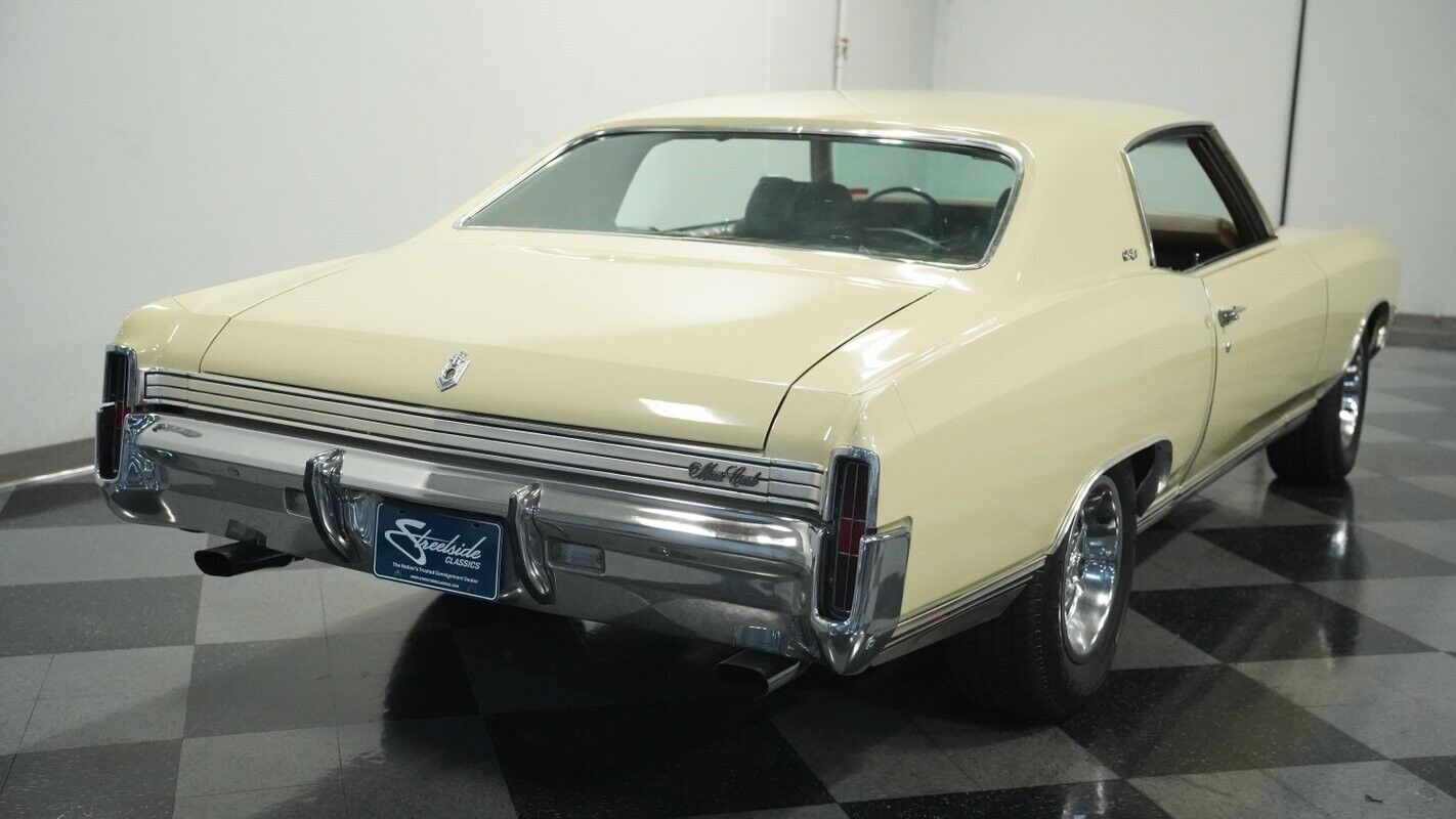 Chevrolet-Monte-Carlo-Coupe-1972-Tan-Saddle-124241-10