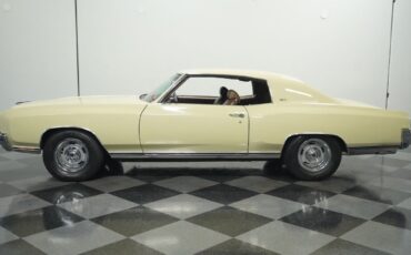 Chevrolet-Monte-Carlo-Coupe-1972-Tan-Saddle-124241-2