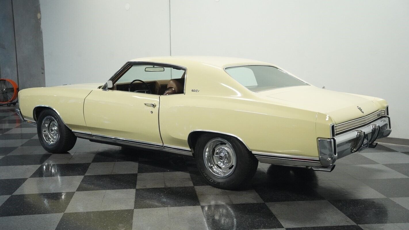 Chevrolet-Monte-Carlo-Coupe-1972-Tan-Saddle-124241-7