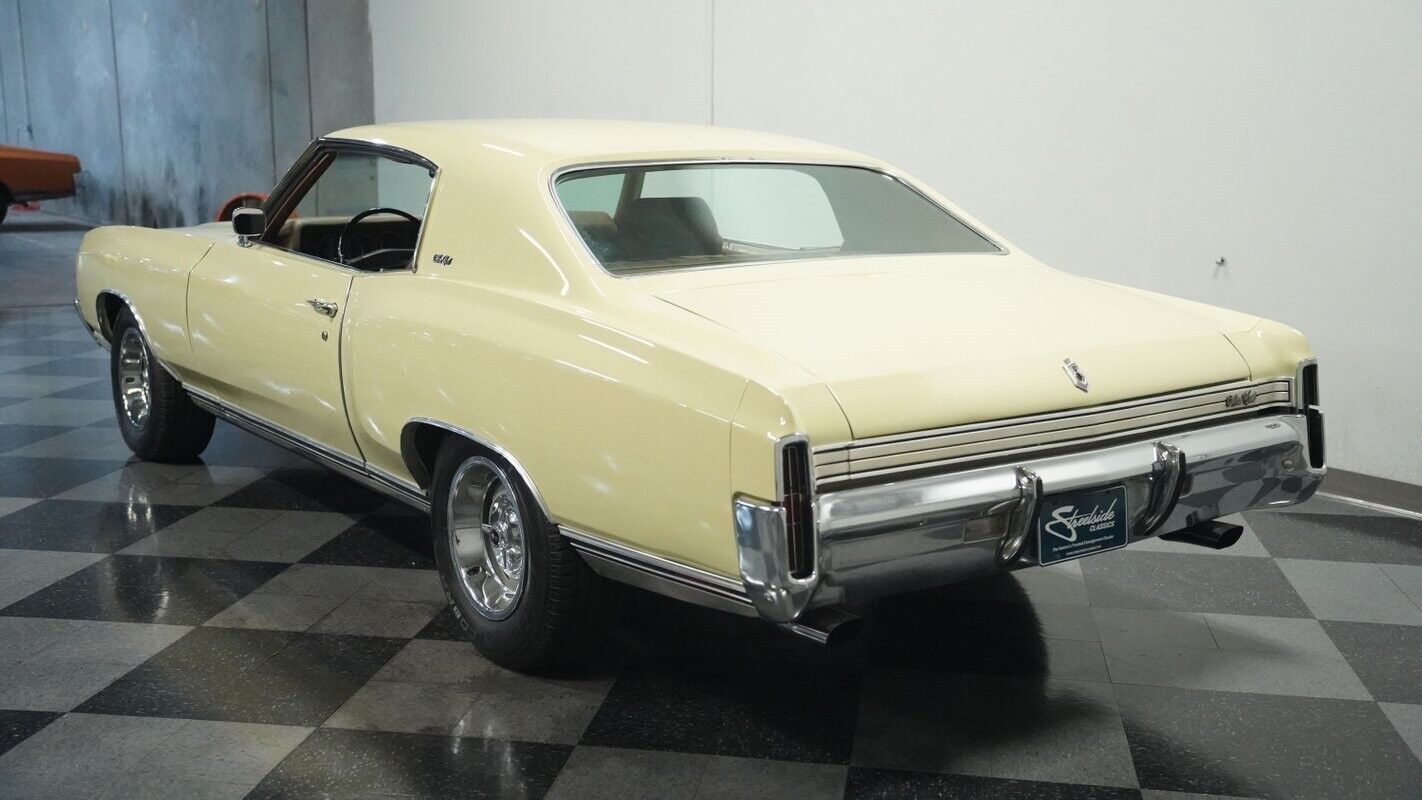 Chevrolet-Monte-Carlo-Coupe-1972-Tan-Saddle-124241-8