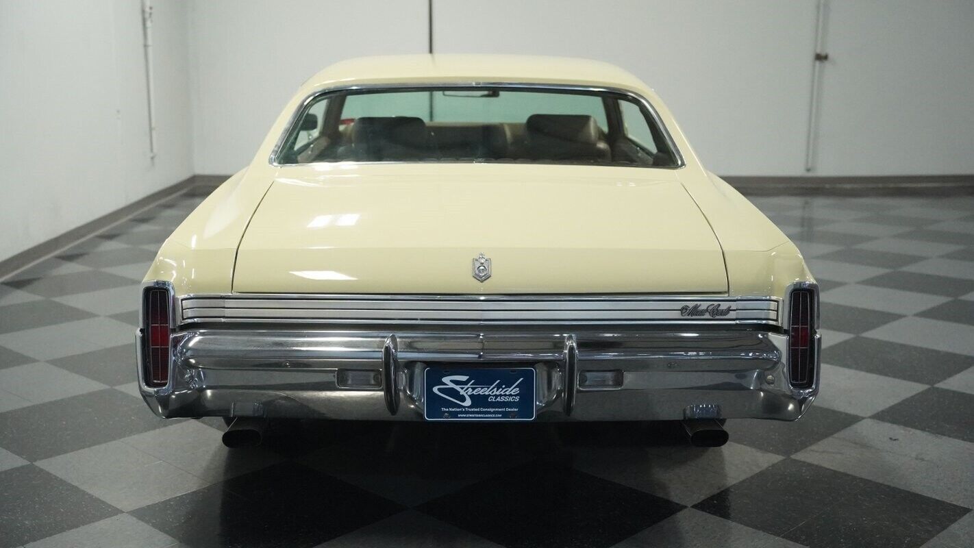 Chevrolet-Monte-Carlo-Coupe-1972-Tan-Saddle-124241-9