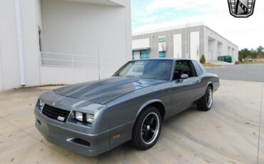 Chevrolet-Monte-Carlo-Coupe-1985-Gray-Red-104852-4