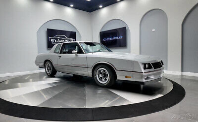 Chevrolet-Monte-Carlo-Coupe-1985-Silver-Gray-15582-5