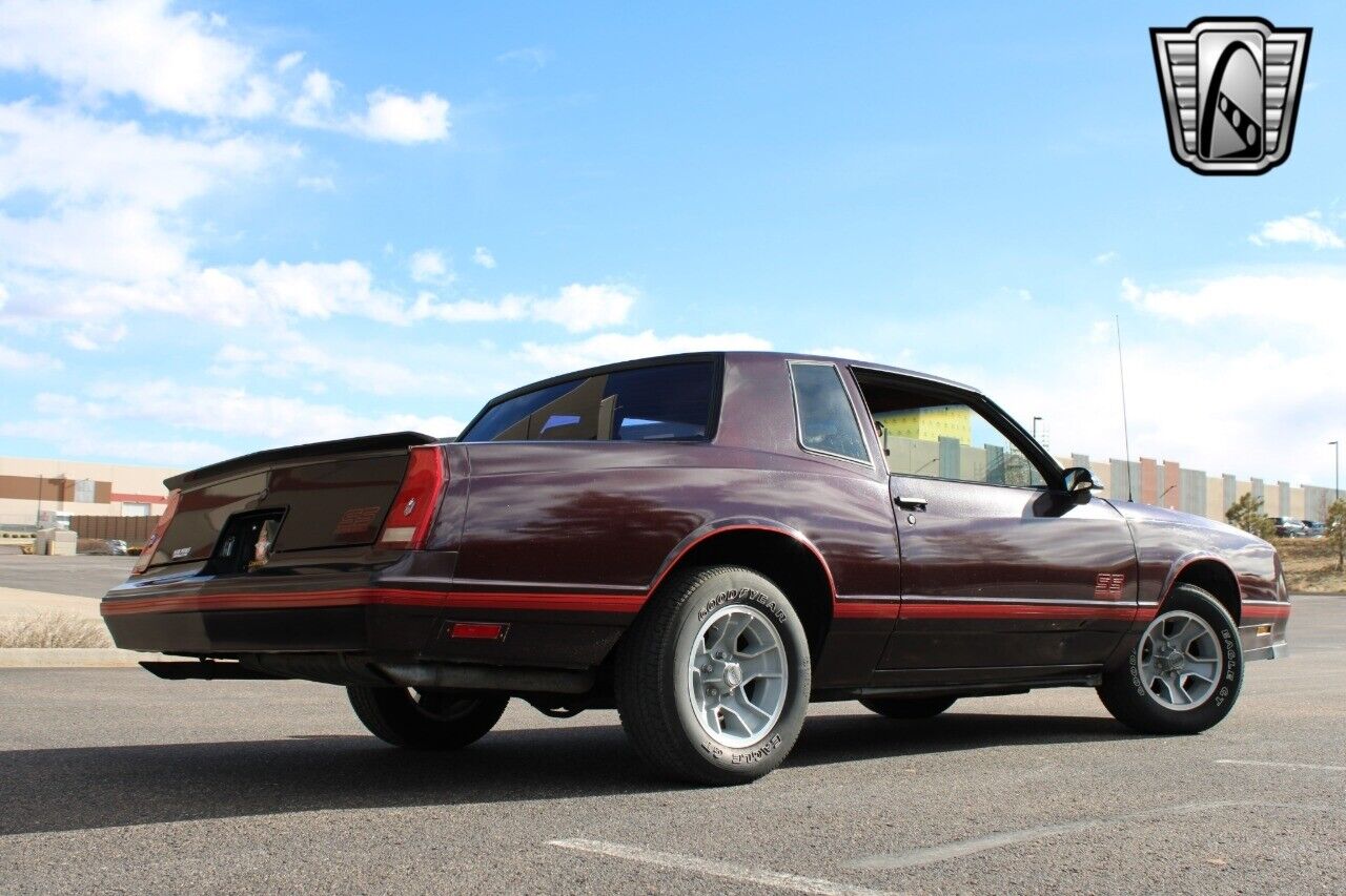 Chevrolet-Monte-Carlo-Coupe-1987-Maroon-Maroon-22199-6