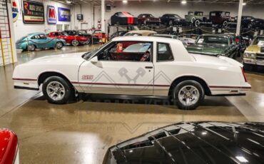 Chevrolet-Monte-Carlo-Coupe-1987-White-Red-177730-10