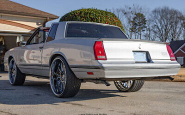 Chevrolet-Monte-Carlo-Coupe-1988-Silver-Red-91718-5