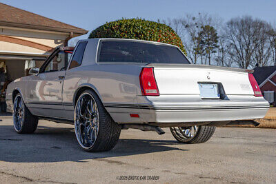 Chevrolet-Monte-Carlo-Coupe-1988-Silver-Red-91718-5