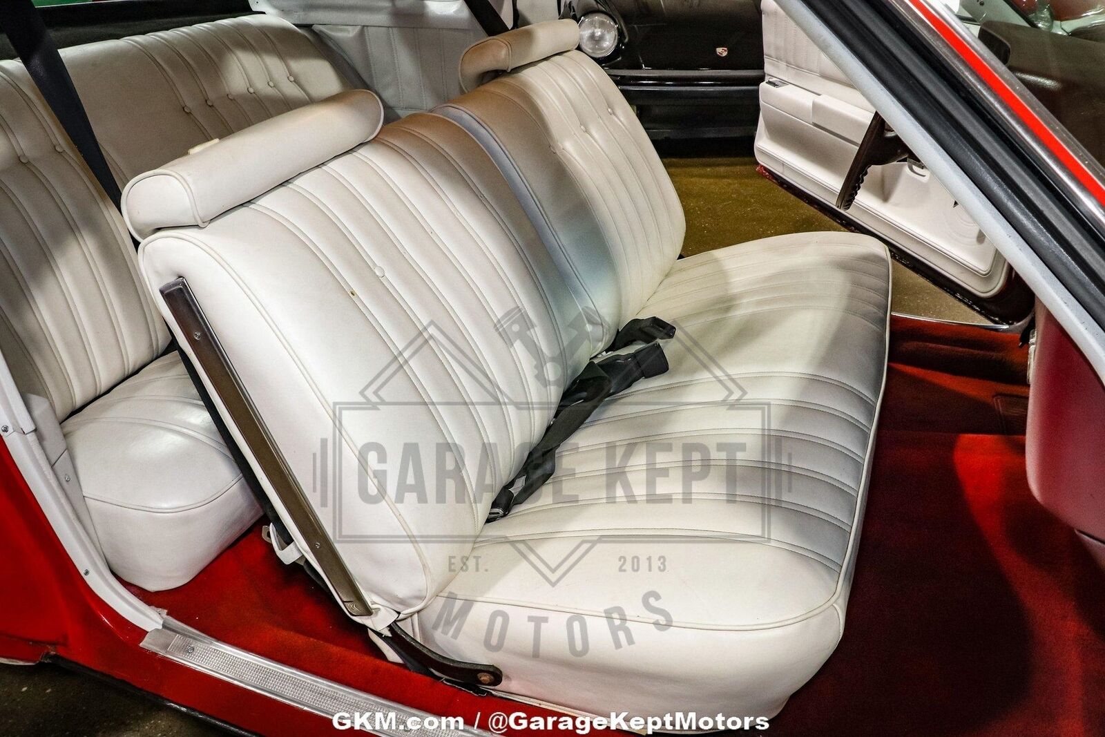 Chevrolet-Monte-Carlo-Landau-1976-Red-White-85094-4