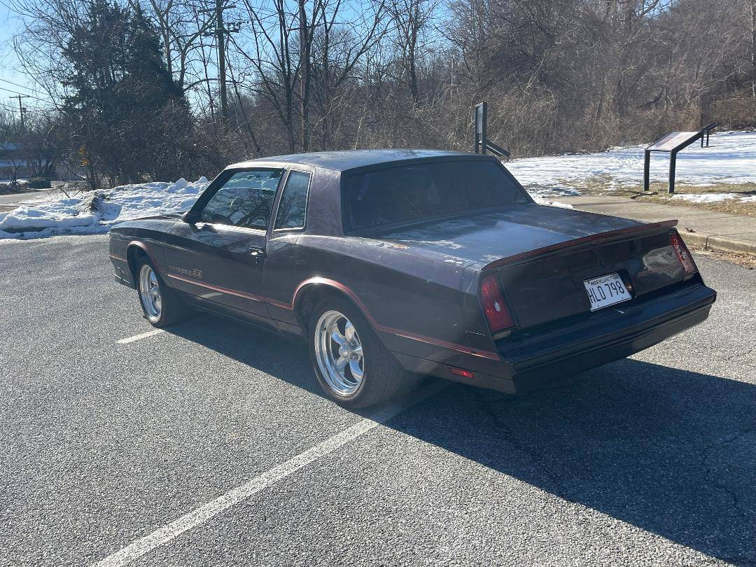 Chevrolet-Monte-carlo-1985-19867-4