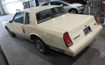 Chevrolet-Monte-carlo-ls-1986-custom-133575-1