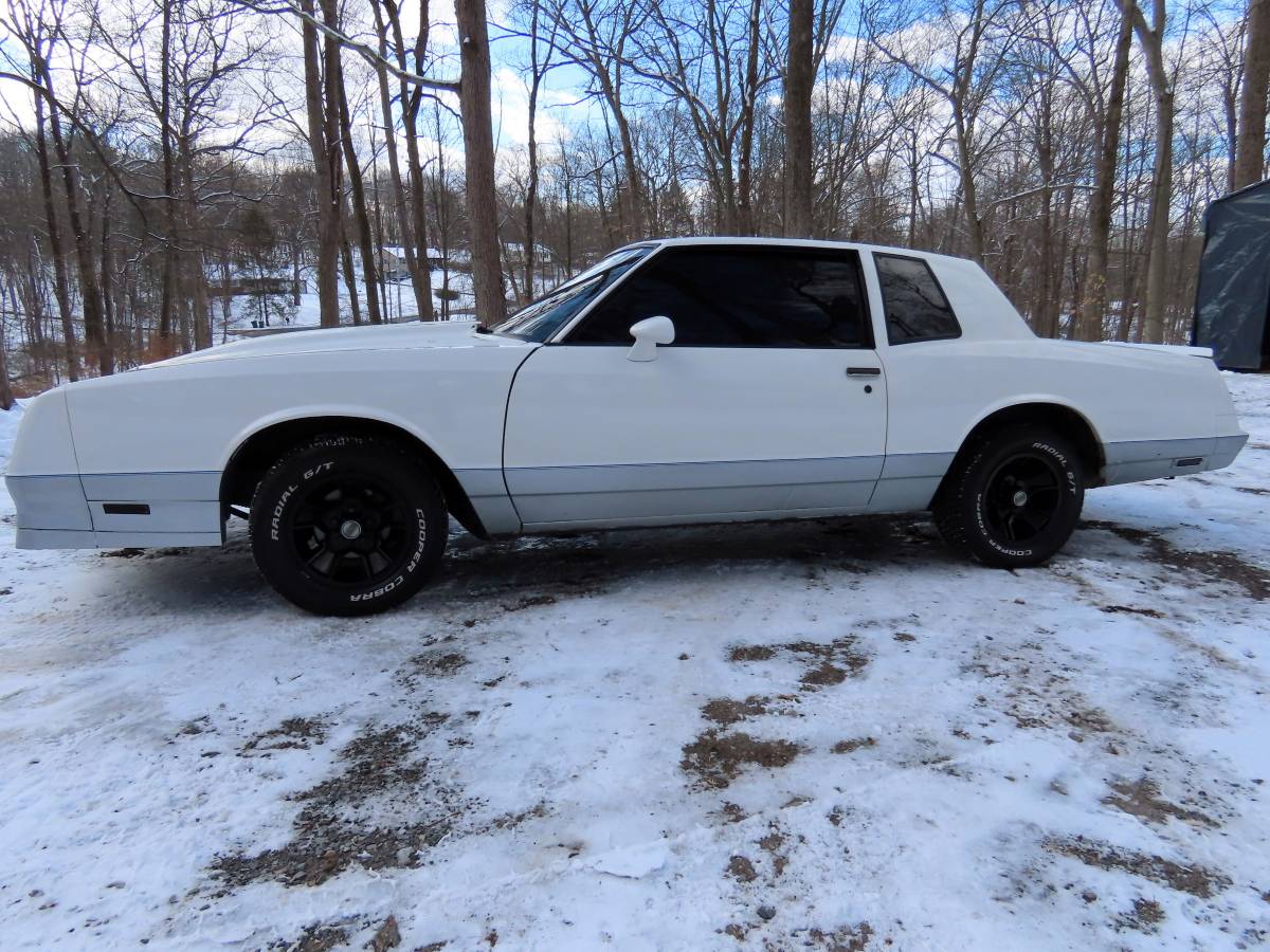 Chevrolet-Monte-carlo-ss-1984-white-76098-2