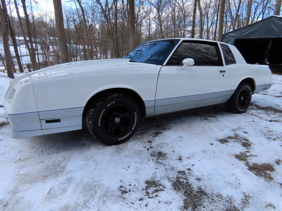 Chevrolet-Monte-carlo-ss-1984-white-76098-4