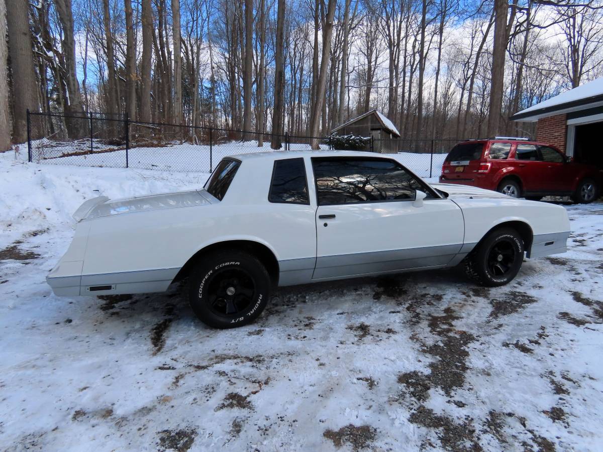 Chevrolet-Monte-carlo-ss-1984-white-76098-6