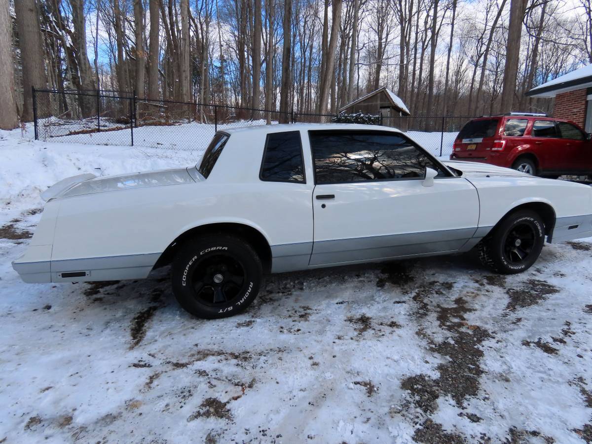 Chevrolet-Monte-carlo-ss-1984-white-76098-7