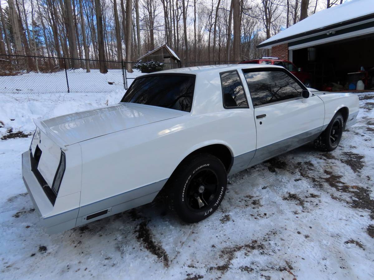 Chevrolet-Monte-carlo-ss-1984-white-76098-8