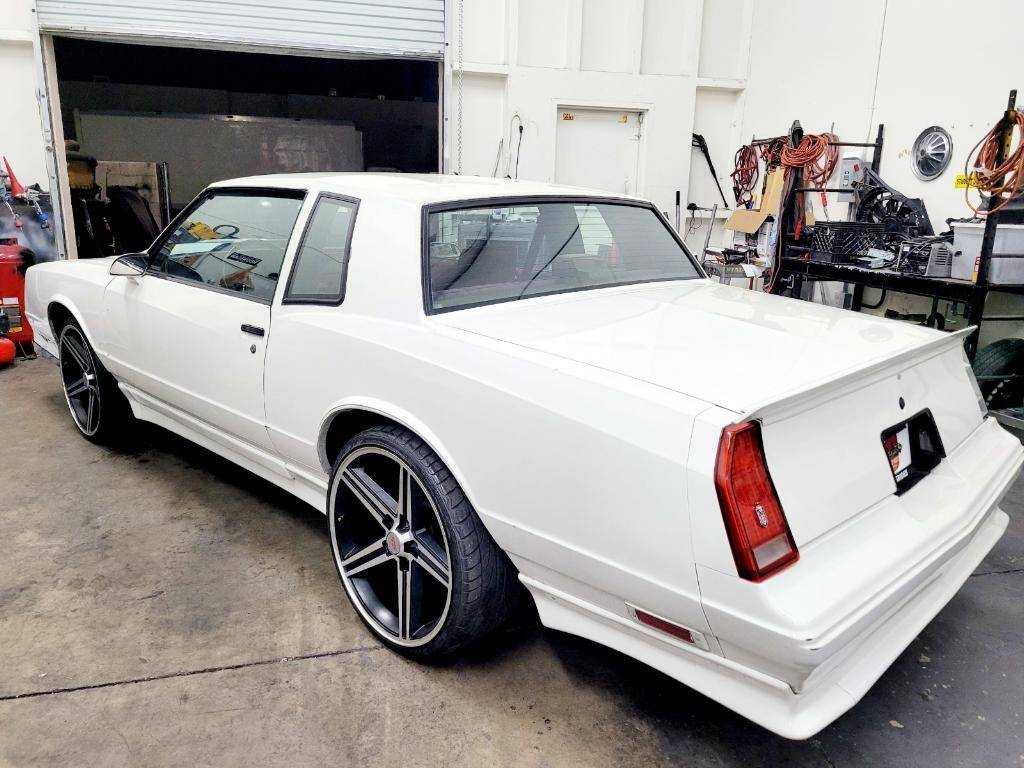 Chevrolet-Monte-carlo-ss-1987-white-289681-3