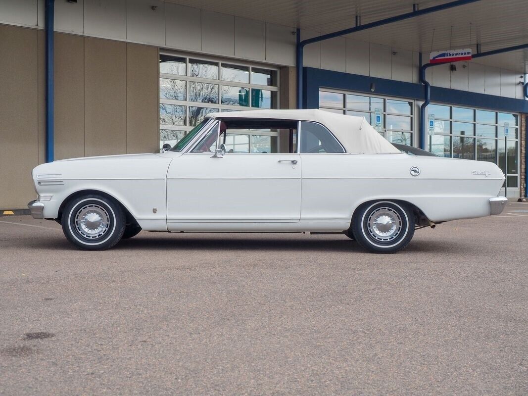 Chevrolet-Nova-1962-White-Red-70974-6