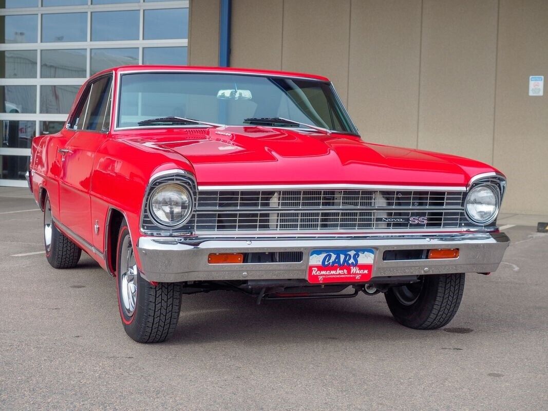 Chevrolet-Nova-1967-Red-Black-110411-9