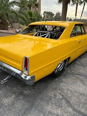 Chevrolet-Nova-1967-Yellow-2414-19