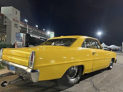 Chevrolet-Nova-1967-Yellow-2414-4