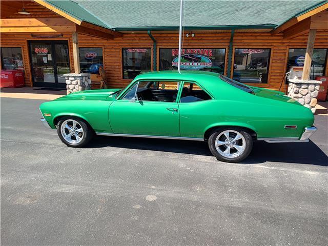 Chevrolet-Nova-1970-Green-Black-0-10