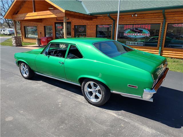 Chevrolet-Nova-1970-Green-Black-0-12