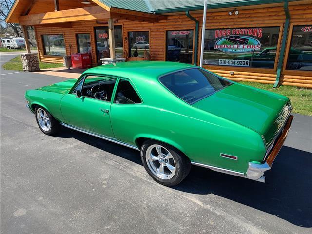 Chevrolet-Nova-1970-Green-Black-0-13