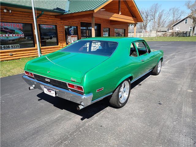 Chevrolet-Nova-1970-Green-Black-0-21