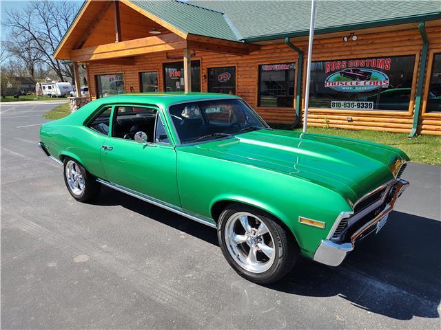 Chevrolet-Nova-1970-Green-Black-0-29